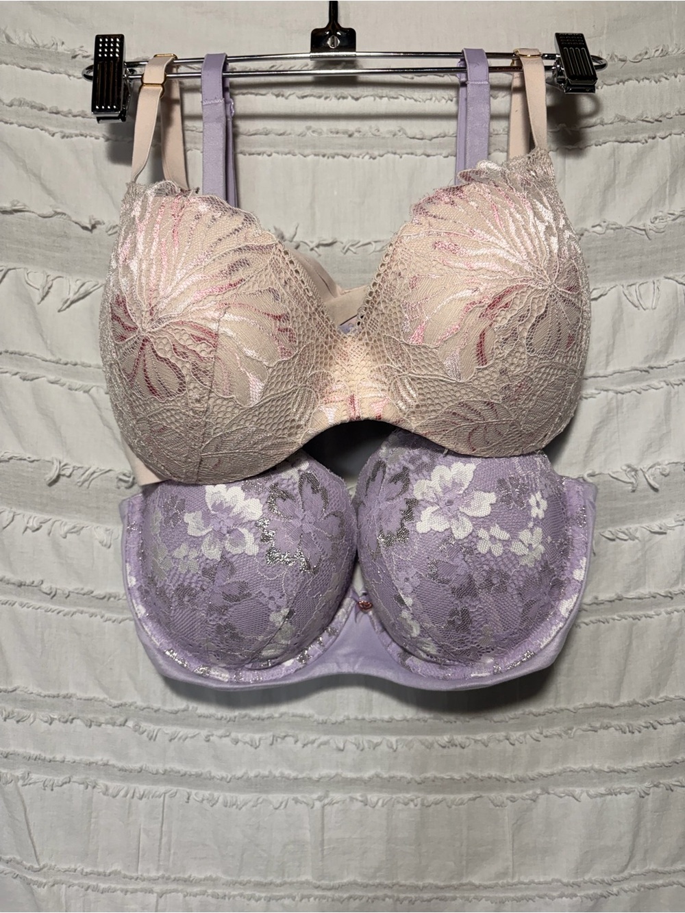 Set of 2 Victorias Secrets lace wired bras